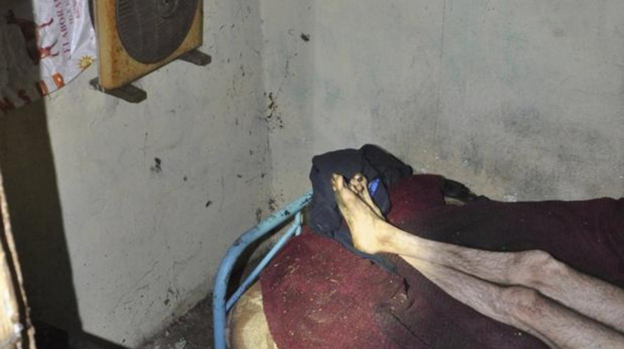 Estado de Carlos Ríos cuando fue descubierto por los agentes de la Policía Nacional en 2015