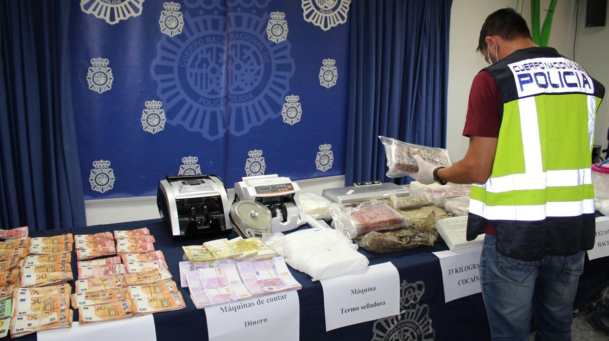 Los efectos intervenidos durante la operación desarrollada por la Policía Nacional en dos fases