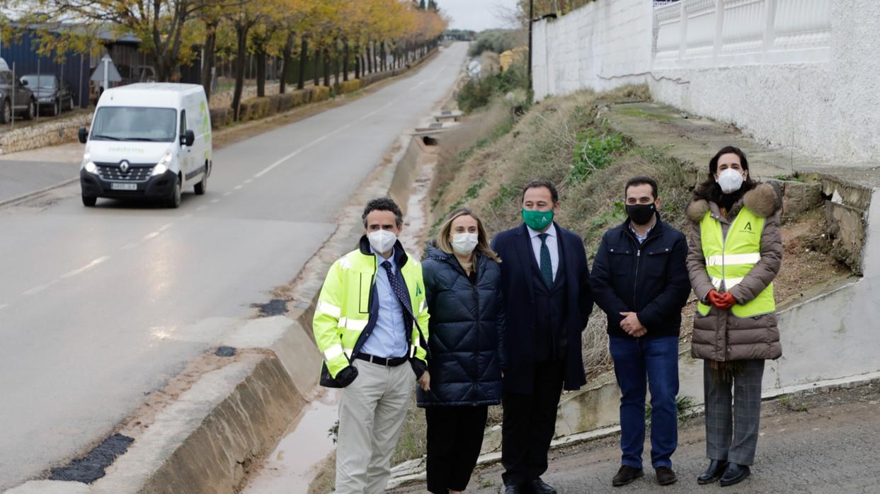 Visita de las autoridades autonómicas y locales al municipio de Casariche