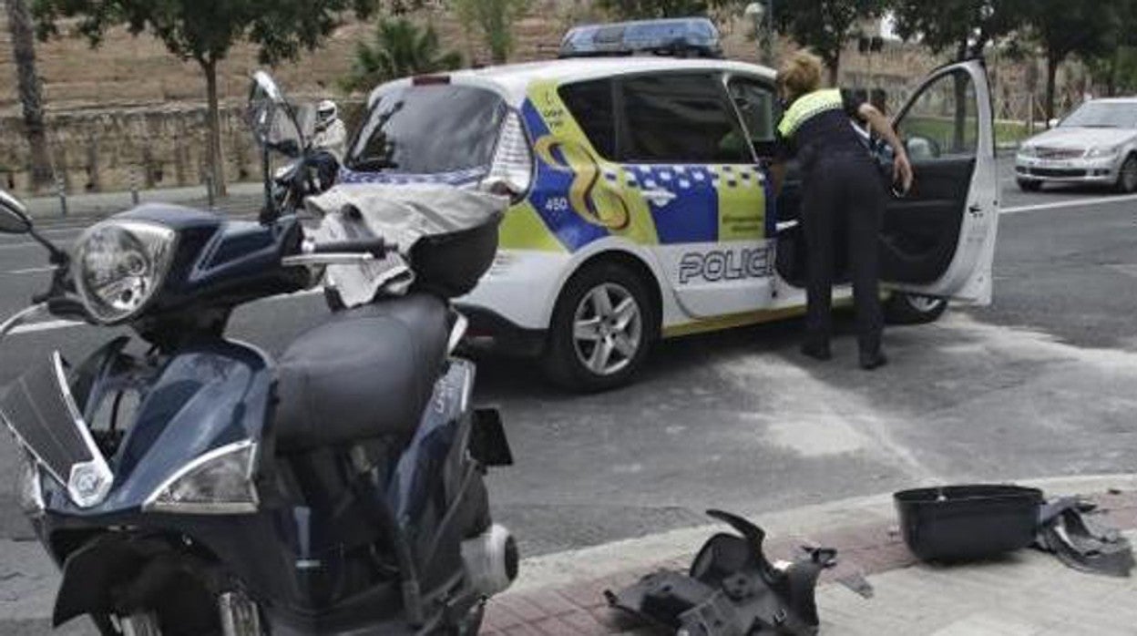 Imagen de archivo de un accidente de moto en la Ronda de Capuchinos