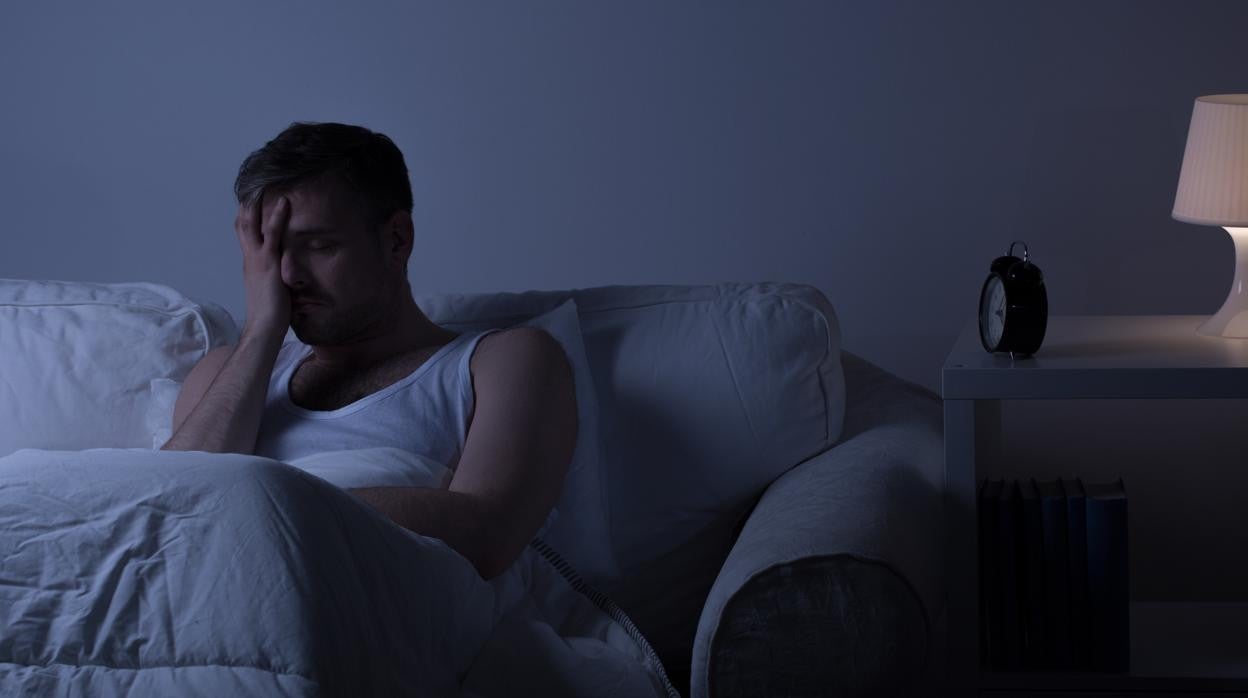 Los niveles máximos de melatonina se alcanzan durante la noche