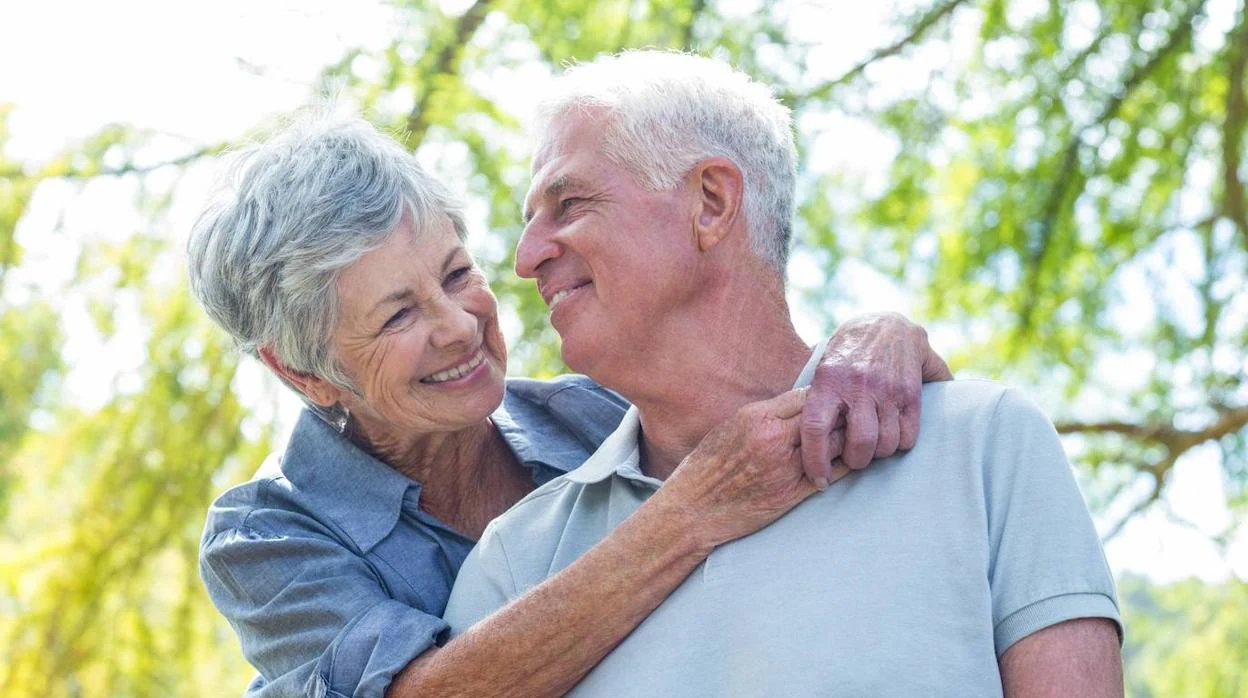 Relaciones sexuales de personas mayores: consejos para hombres mayores -  Mayo Clinic