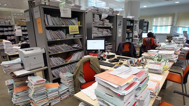 Los jueces de Sevilla piden que se suspenda el «papel cero» mientras falle el programa informático