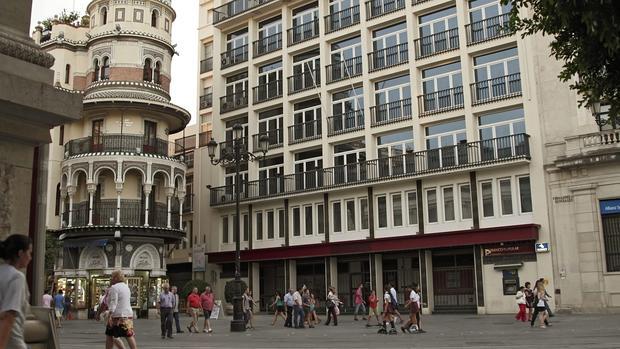 Antigua sede del Banco de Andalucía, junto a la Plaza Nueva