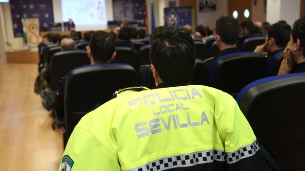 Policías locales de Sevilla, en un acto del Cuerpo