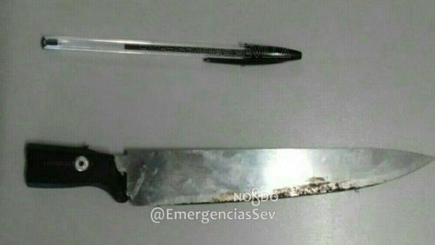 Se entrega en una comisaría de Sevilla portando un cuchillo para «evitar hechos de los que arrepentirse»