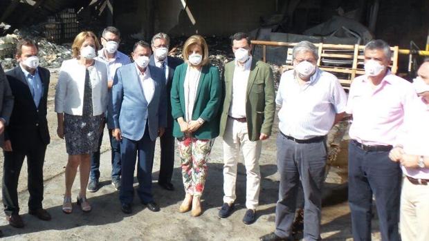 El Gobierno y la Junta garantizan el empleo en la fábrica de Ybarra