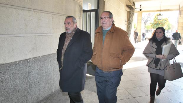 La Audiencia Nacional busca mordidas pagadas por empresarios en dos cuentas del PSOE