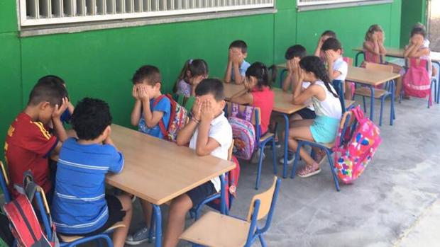 Alumnos del colegio Marie Curie afectados por las altas temperaturas en aulas sin climatización