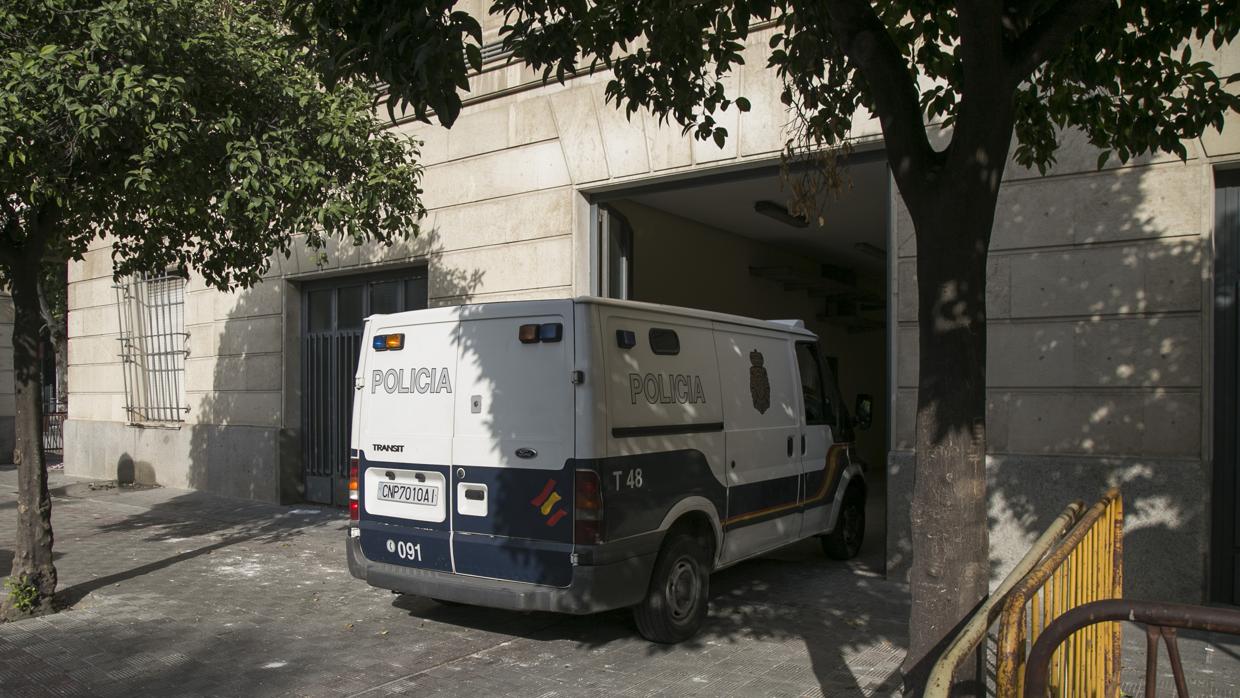 Fallece el bebé ingresado en Sevilla por presuntos malos tratos de sus padres