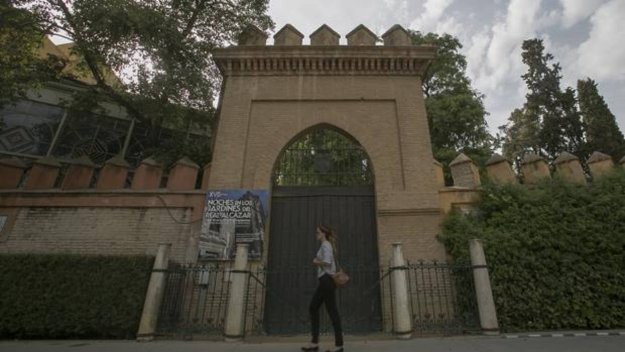 Los grupos concertados y las visitas guiadas accederán a partir de ahora al Alcázar por los Jardines de Murillo