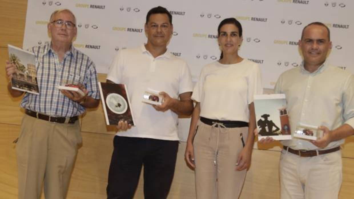 Los premiados del concurso Fotomóvil 2017, organizado por ABC con el patrocinio de Renault