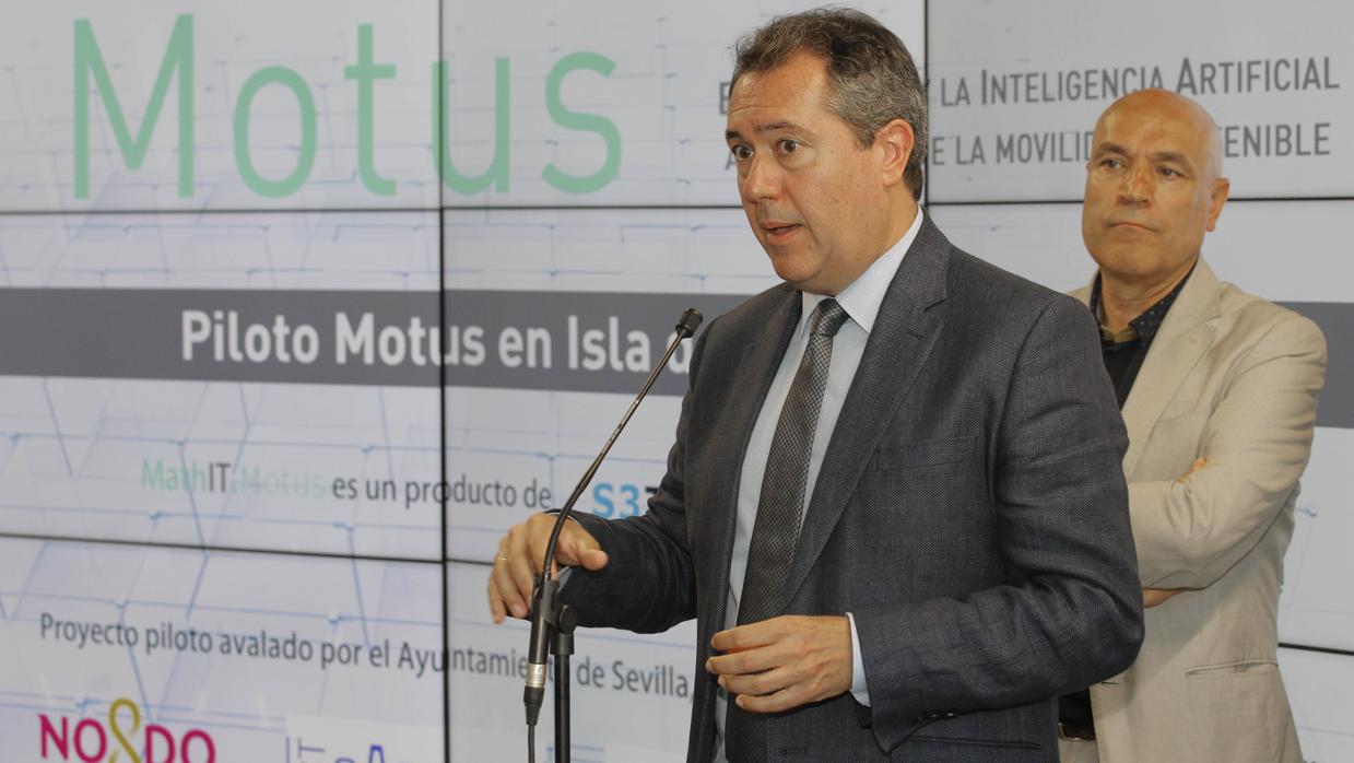 Juan Espadas anunció ayer la presentación del plan en la Cartuja