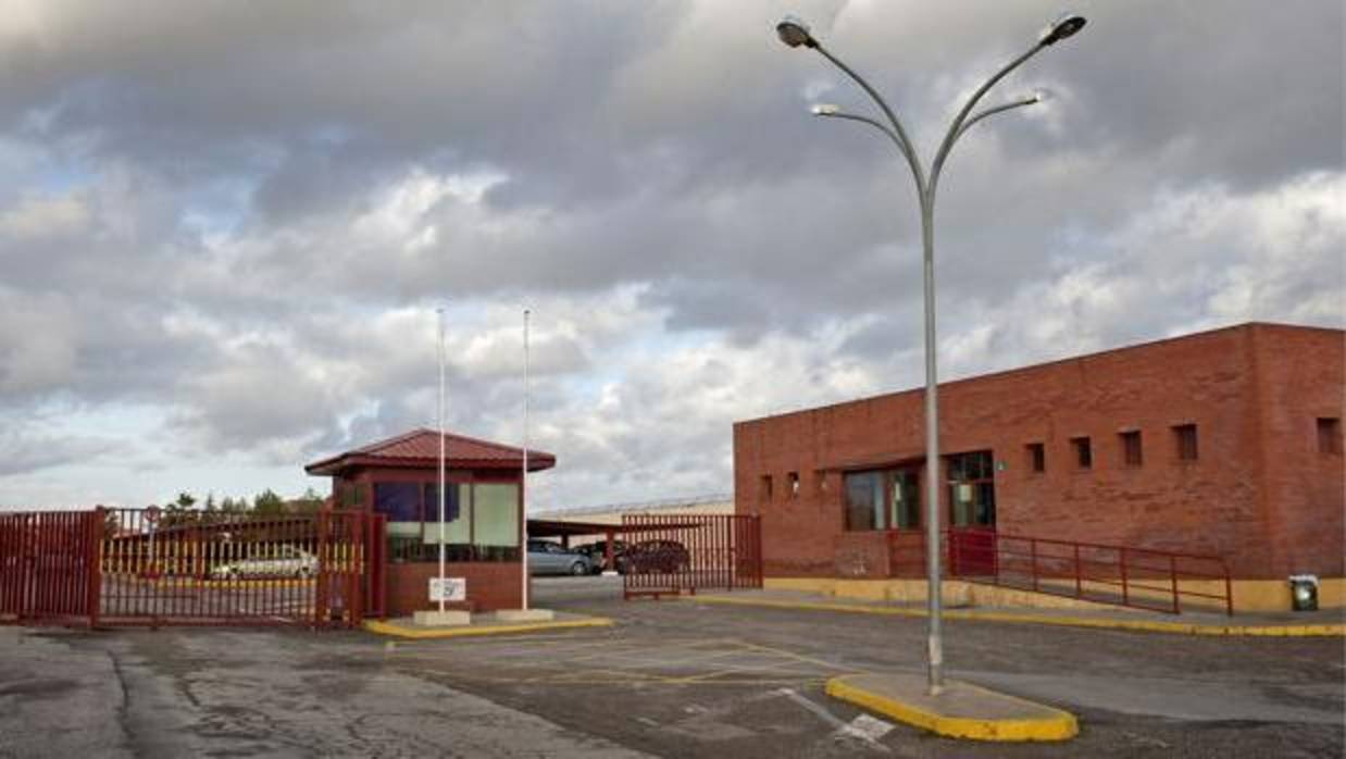 Entrada a la prisión de Sevilla I donde se han producido las últimas agresiones