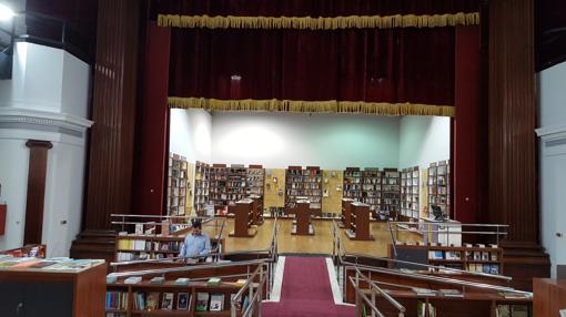 Librería Verbo ha abierto en el Teatro Imperial en la calle Sierpes