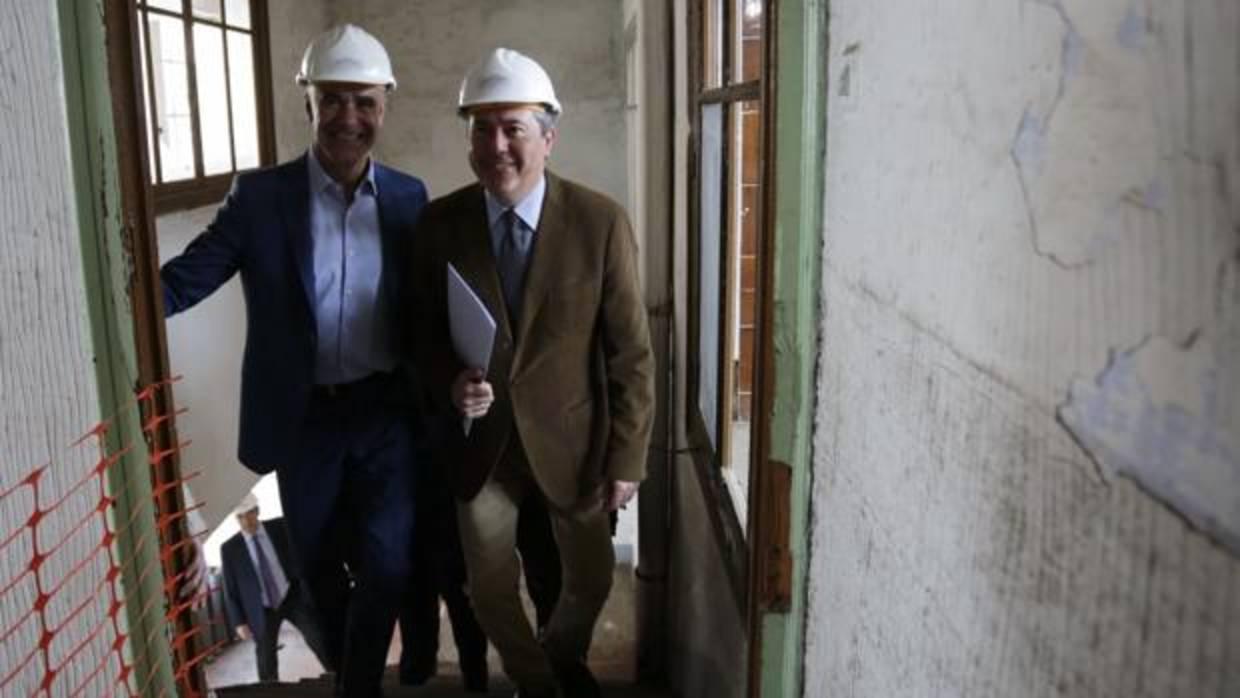 Espadas y Muñoz, en la obra del mercado de la Puerta de la Carne