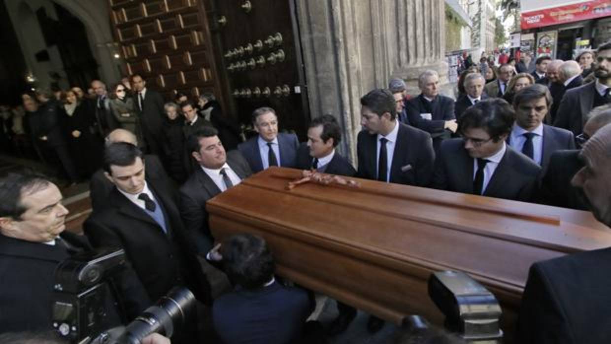Funeral por la marquesa de la Motilla en la iglesia de la Anunciación