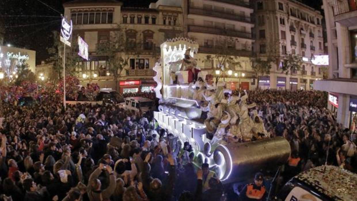 La carroza de Baltasar entrando en O'Donnell