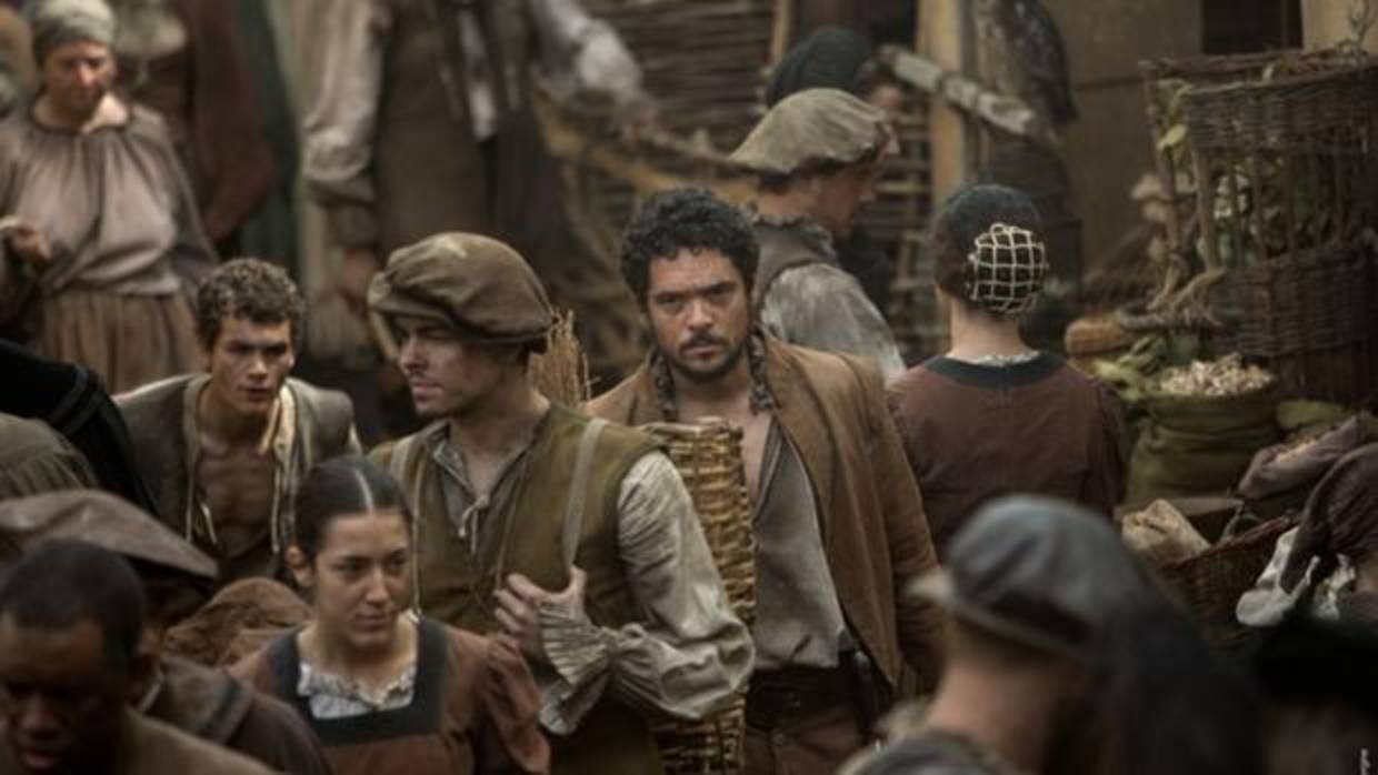 El actor Pablo Molinero es Mateo Núñez en «La peste»