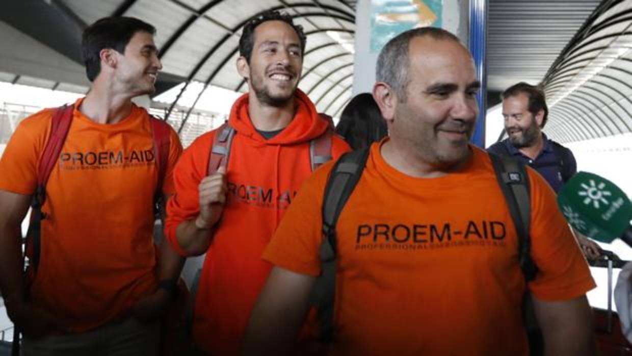 José Enrique, Julio y Manuel, esta tarde tras bajar del tren