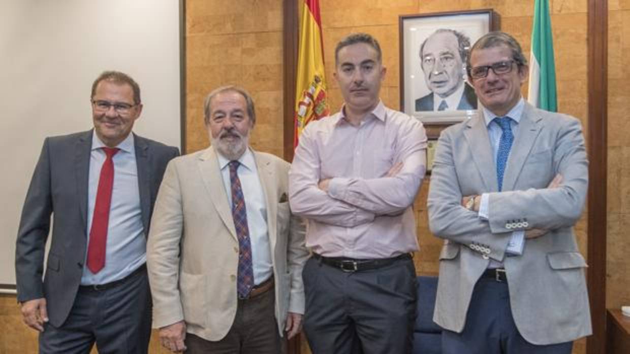 Miguel Ángel Gómez, Alfonso Carmona, Antonio González y Manuel Rodríguez, de izquierda a derecha
