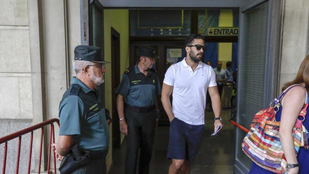 El guardia civil de la Manada seguirá la vista por el caso del pasaporte por videoconferencia desde Sevilla
