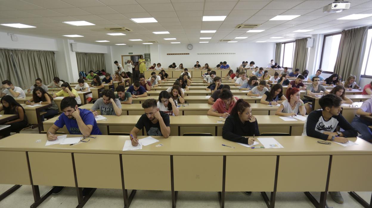Convocatoria de Selectividad, en la ETS de Ingenieria Informatica