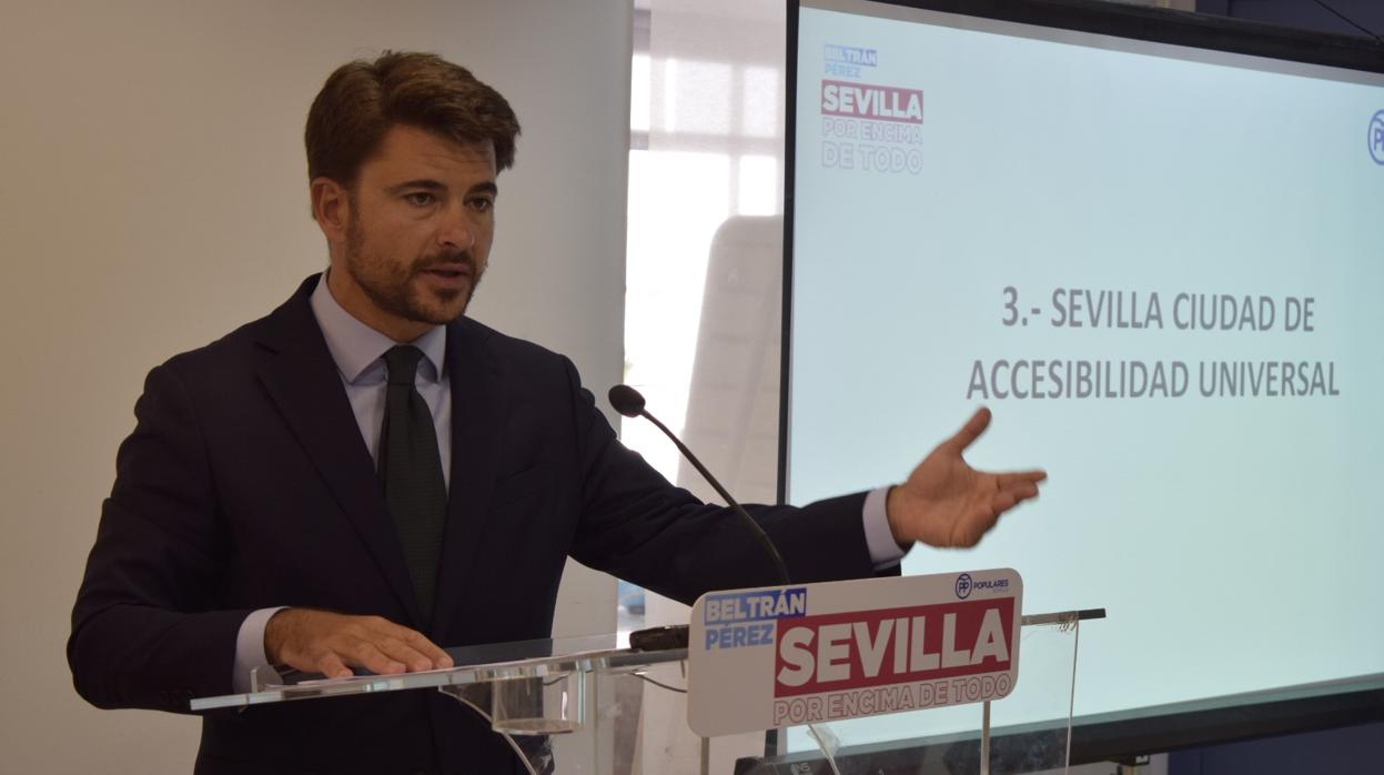 Beltrán Pérez, durante la rueda de prensa