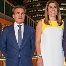 Rafael Herrador, junto a Susana Díaz, el día de la inauguración del centro comercial Torre Sevilla