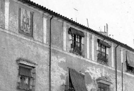 Fachada del edificio de Cano y Cueto (1948)