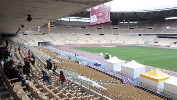 El Estadio de la Cartuja de Sevilla cierra por el mal estado de su cubierta