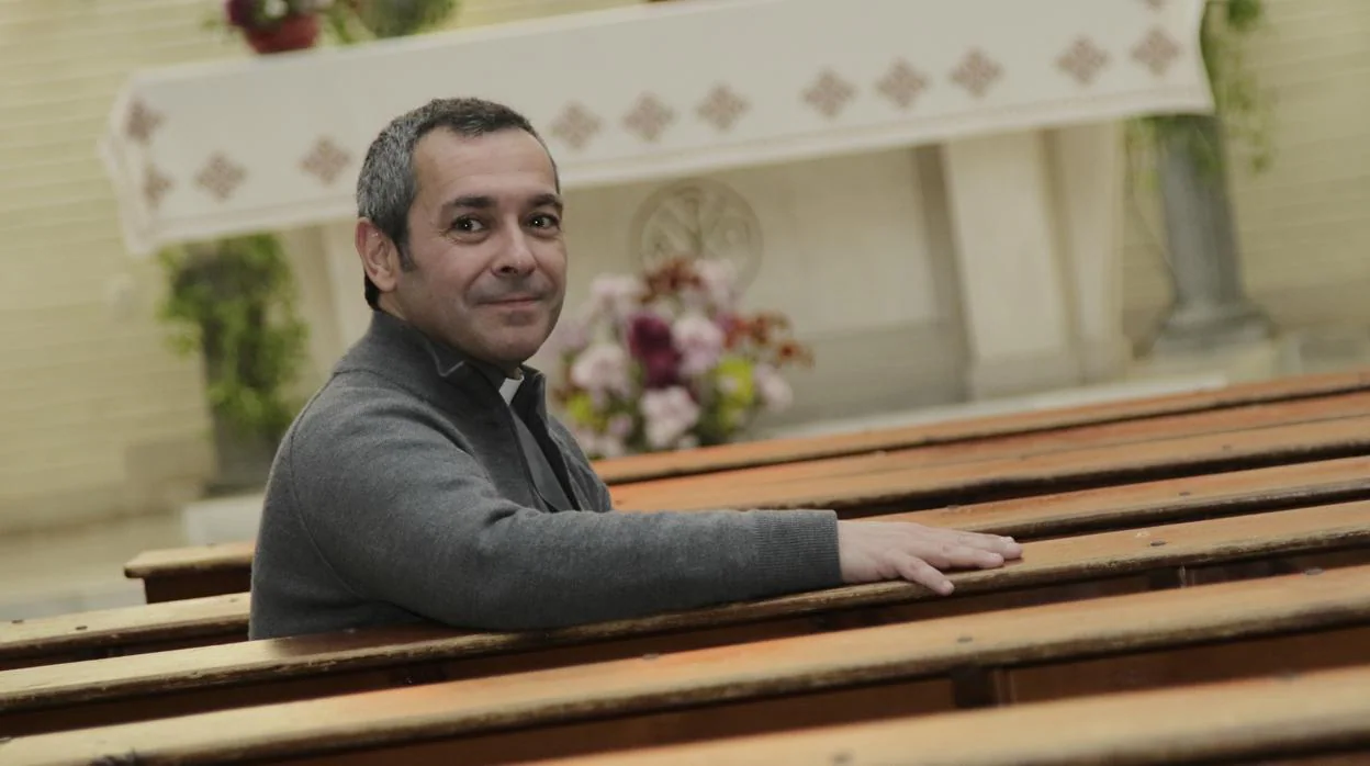 Manuel Sánchez en su parroquia