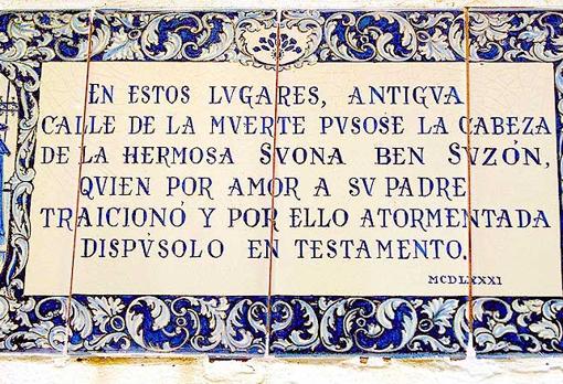 El primer azulejo que se colocó en la calle Susona