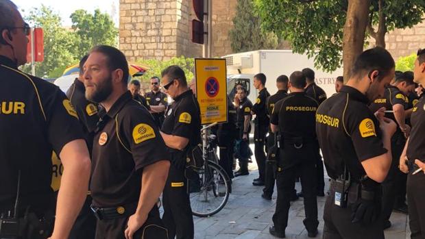 Cincuenta guardias de seguridad controlan la boda de Sergio Ramos y Pilar Rubio