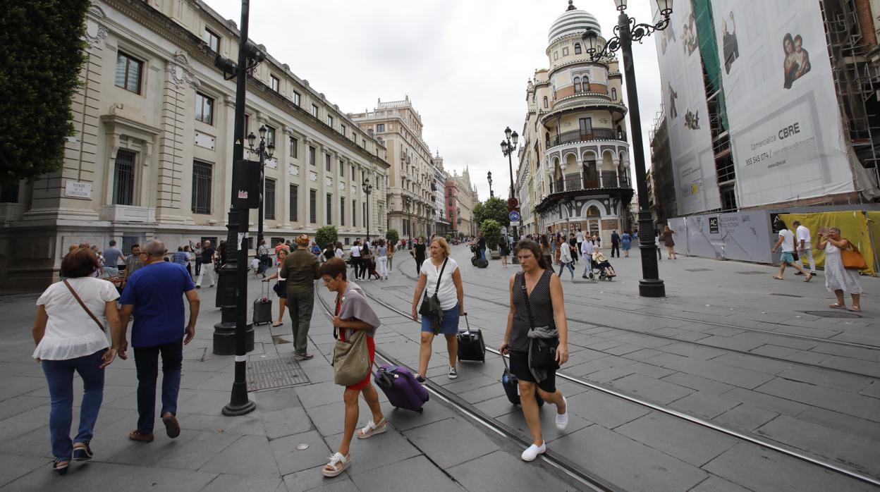 Turistas en el Centro de Sevilla