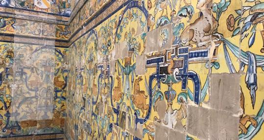 Estado en el que se encuentran los paños cerámicos del Palacio Gótico del Alcázar