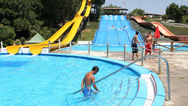 Planes refrescantes para niños con los que combatir el calor en Sevilla