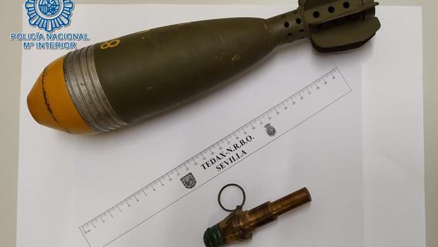 Encuentra una granada de mortero en un armario tras iniciar la reforma de un piso en Sevilla
