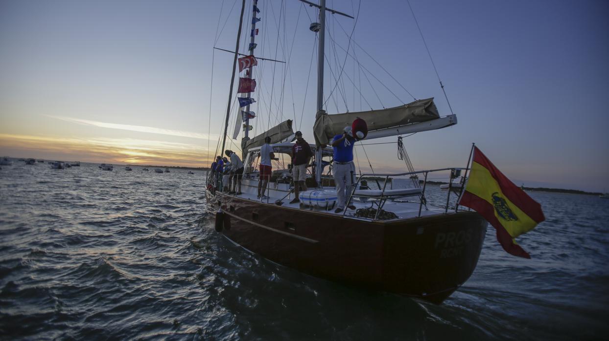La tripulación en el velero 'Pros' realizará un viaje de 44.000 millas náuticas