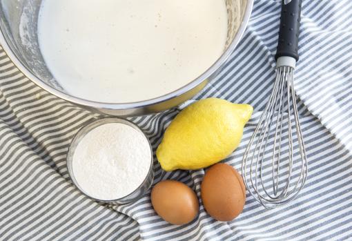 Ingredientes para hacer la masa de flores de carnaval