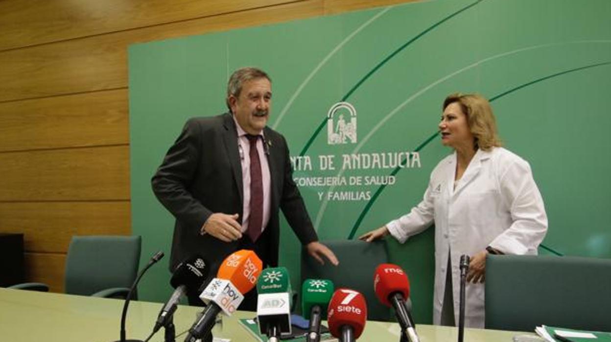 José María Torres e Inmaculada Salcedo durante la rueda de prensa ofrecida este miércoles