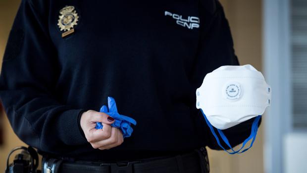 Agentes de la Policía Nacional piden que el Sevilla-Roma se celebre a puerta cerrada por el coronavirus