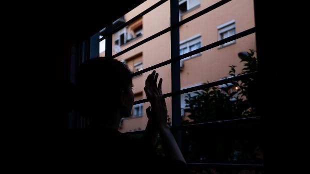 Así ha sido el segundo día de aplausos por los sanitarios en Sevilla
