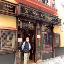 El comercio histórico de Sevilla, como en tiempos de la posguerra