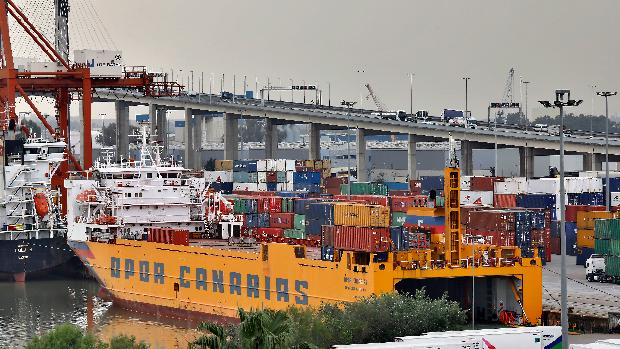 El Puerto de Sevilla bonificará a las empresas con pérdidas por el Covid-19