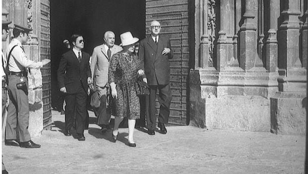 Charles de Gaulle en Sevilla: cincuenta años de una visita exprés