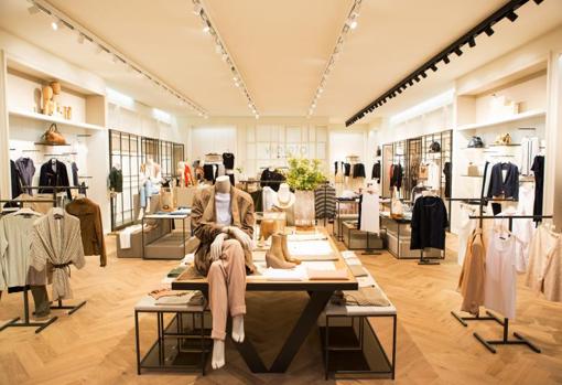 Imagen de archivo de una tienda de Mango