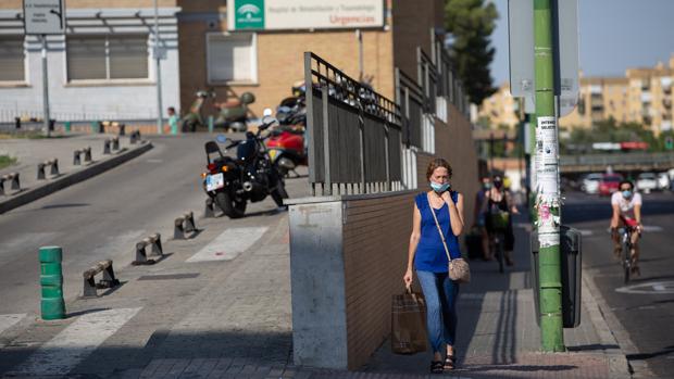 Sevilla suma 16 casos de coronavirus y dos brotes más que hacen un total de 14