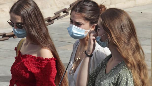Sevilla tiene 4,5 veces más rastreadores de Covid de lo que recomienda la OMS
