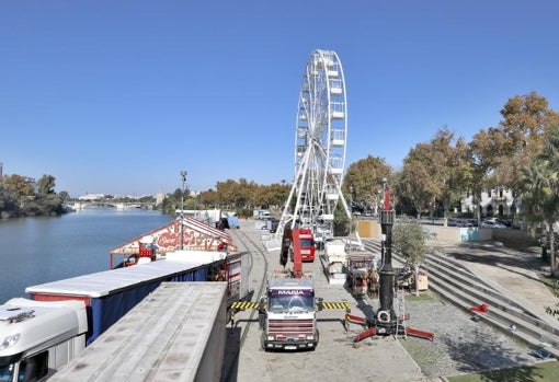 Tránsito de camiones en el entorno del parque de invierno